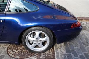 Porsche 911 Carrera 4 3.6 Coupe X51 Pack 1995 года 